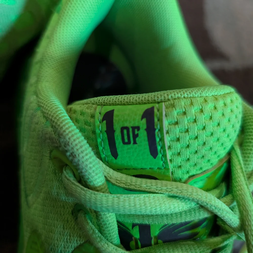 Puma Melo 1 Neon Green Youth 4.5 - Picture 3 of 8